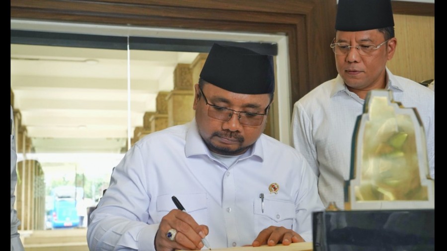 Menteri Agama Yaqut Cholil Qoumas dan Dirjen Bimas Islam Kamaruddin Amin/Kemenag
