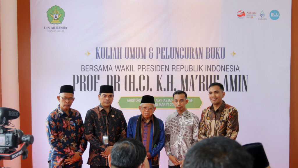 Wapres Ma'ruf Amin Diberi Gelar Bapak Ekonomi Syariah Indonesia/Kemenag