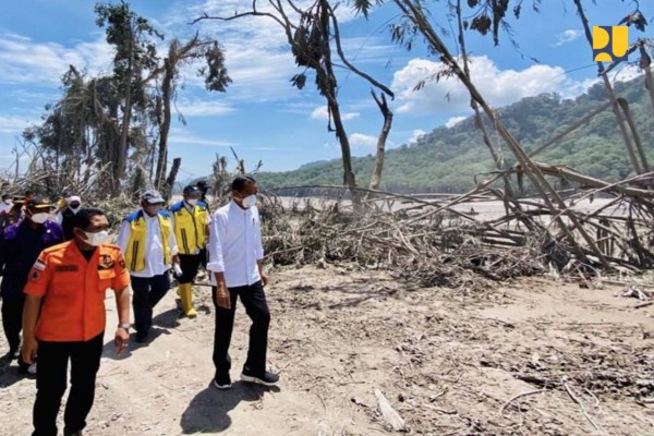 Indonesia Nomor 3 Negara Paling Rawan Bencana