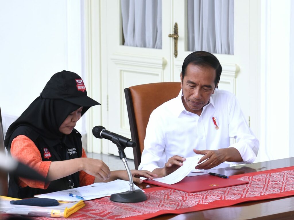 Jokowi Ikuti Proses Coklit Data Pemilih Pemilu 2024