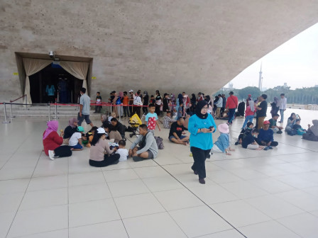 Jumlah pengunjung tempat wisata Monas, Gambir, Jakarta Pusat terus mengalami kenaikan selama musim libur Lebaran